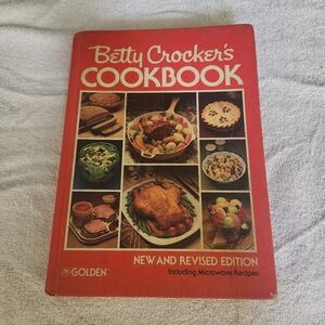 Vintage 1980 Betty Crocker's Cook Book New And Revised Edition